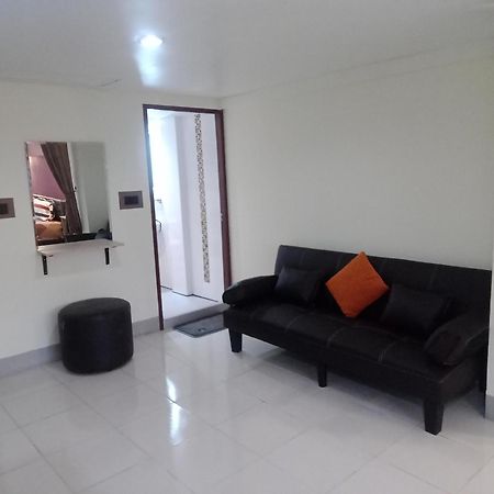 Living Room Guesthouse & Cafe Bar Karon 외부 사진