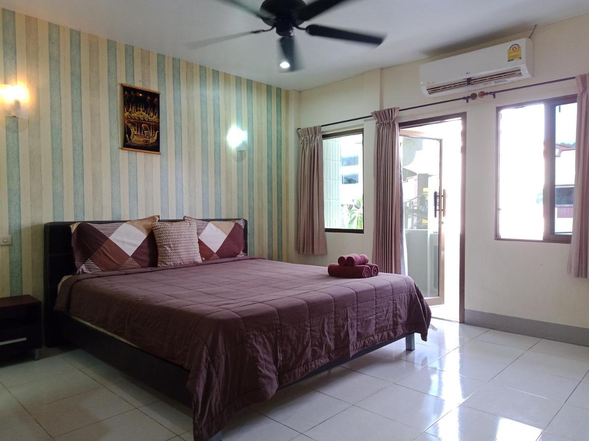 Living Room Guesthouse & Cafe Bar Karon 외부 사진