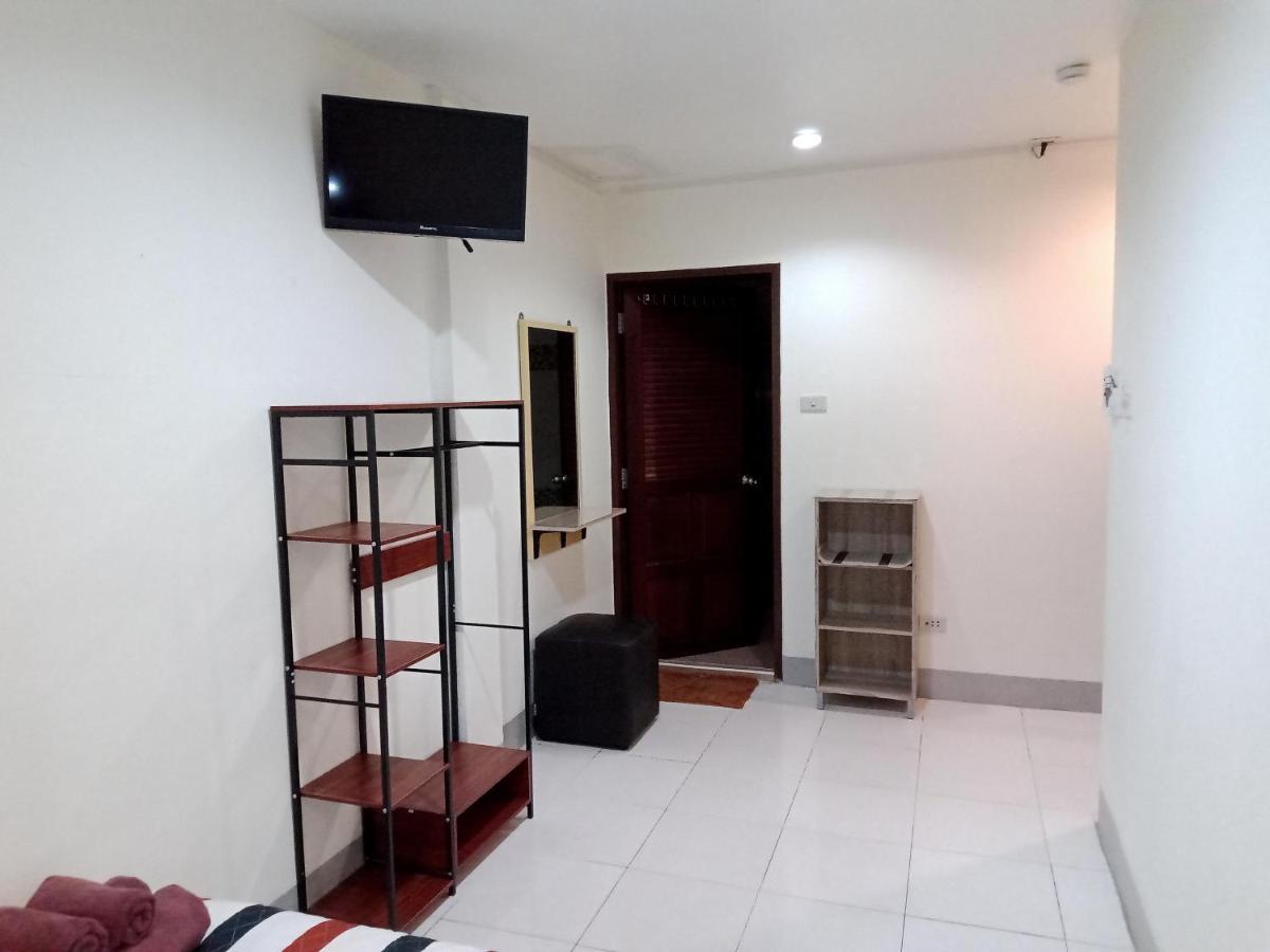 Living Room Guesthouse & Cafe Bar Karon 외부 사진