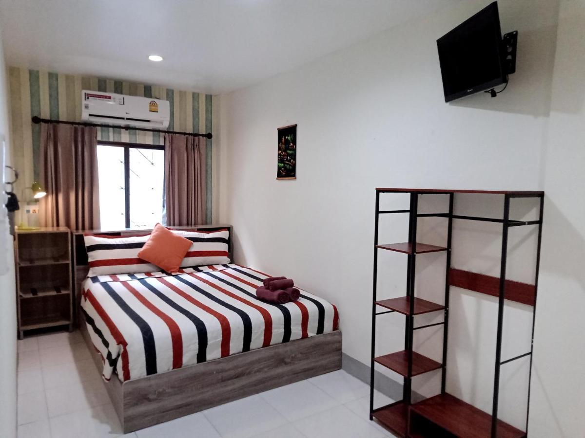 Living Room Guesthouse & Cafe Bar Karon 외부 사진