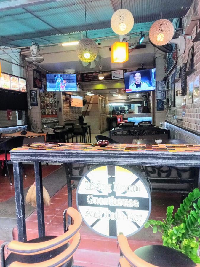 Living Room Guesthouse & Cafe Bar Karon 외부 사진